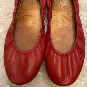 Tieks Cardinal Red Size 8
